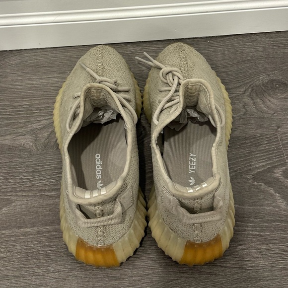 Yeezy 350 sesame size 9.5US men - Picture 5 of 9